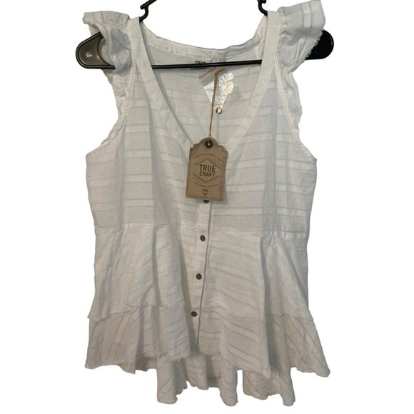 True Craft:  Women’s Top White Cap Sleeve Button Front High Low Size Small  NWT - Picture 2 of 5